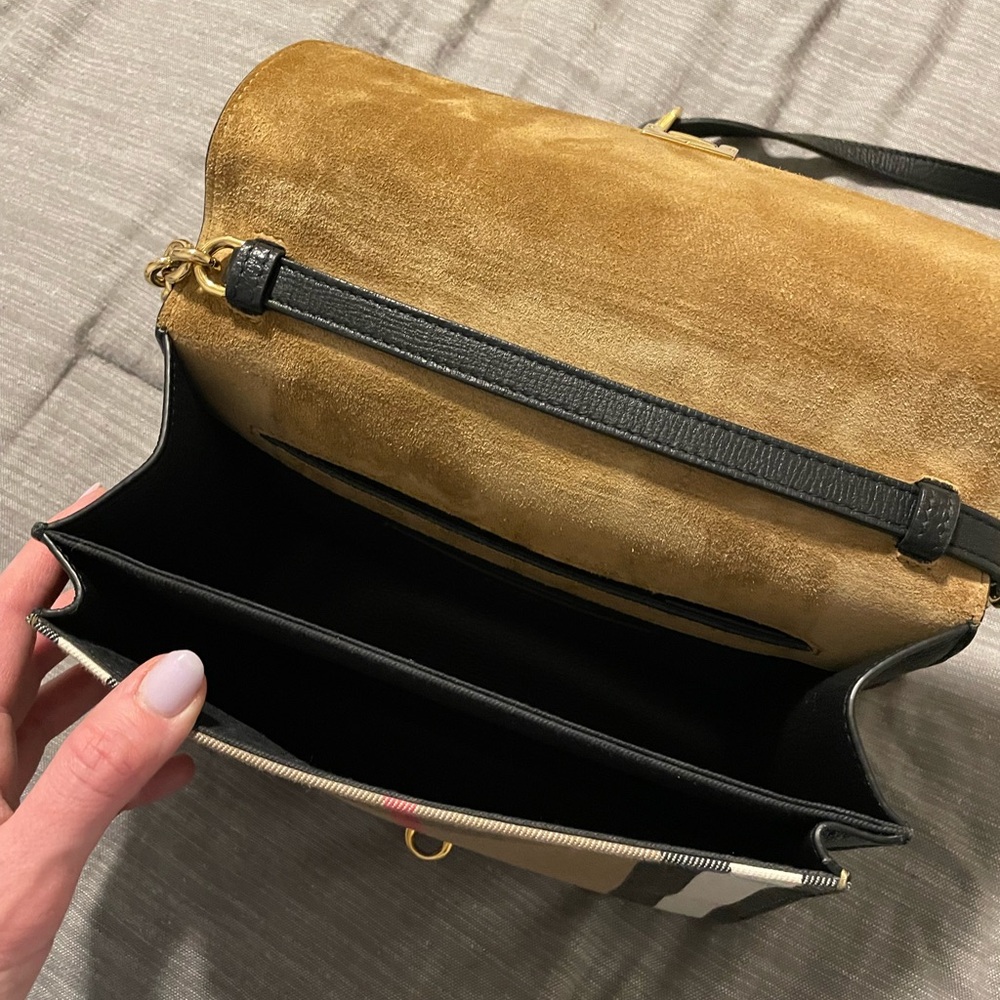 Burberry Macken Check Black Leather Crossbody Bag - Picture 3 of 7